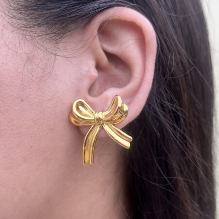 Bow earring