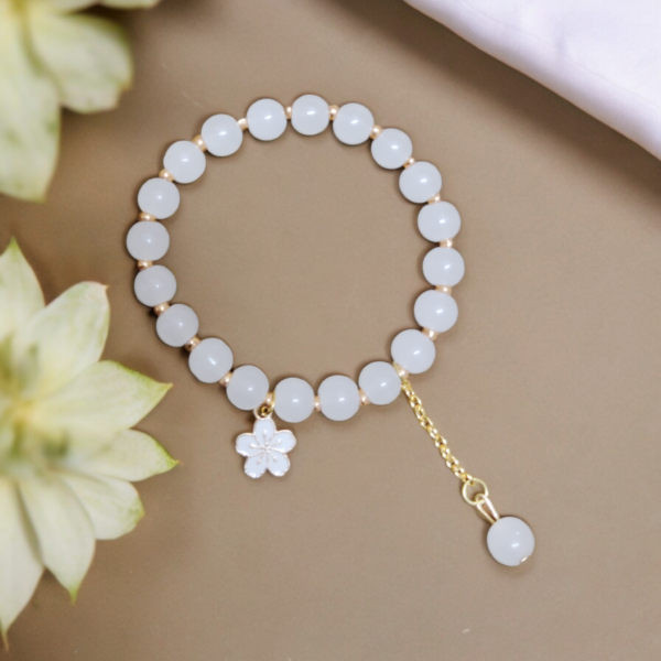 White chain bracelet