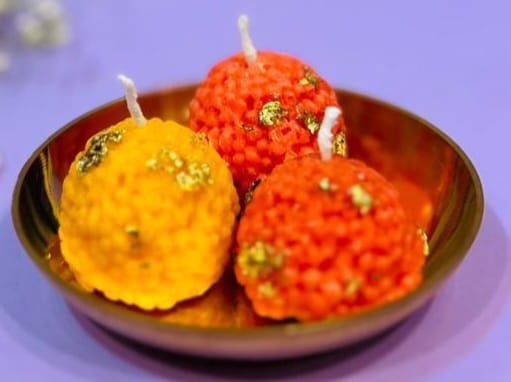 Motichoor ladoo candle pack of 4 ( unscented )